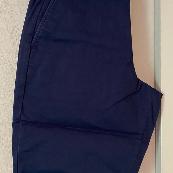 Gap Men’s navy 12 inch shorts - 29 waist - Picture 3 of 8